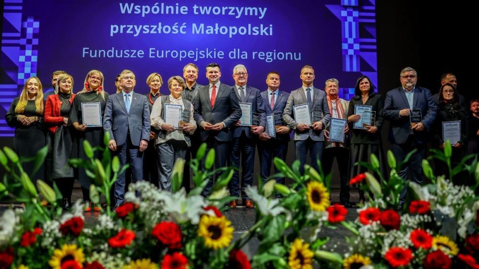 Wspólnie tworzymy przyszłość Małopolski. Fundusze Europejskie. Wśród nagrodzonych burmistrz Ciężkowic Jowita Jurkiewicz-Drąg