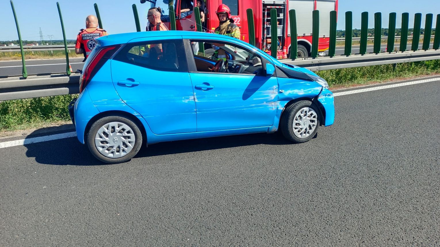 Wypadek na autostradzie A4, jedna osoba została ranna, na miejscu śmigłowiec LPR