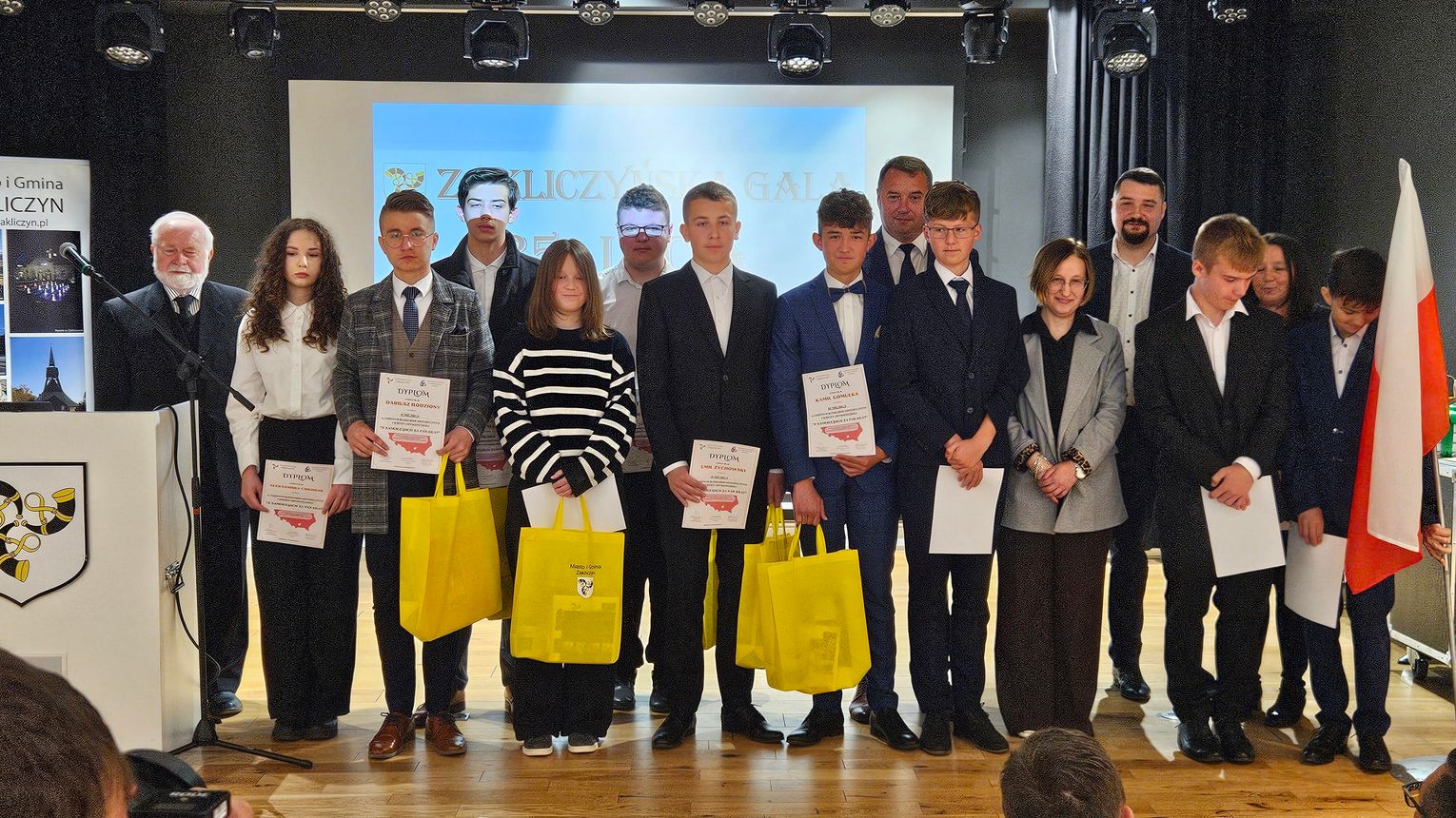 Zakliczyn uczcił 35-lecie samorządu terytorialnego galą i wernisażem