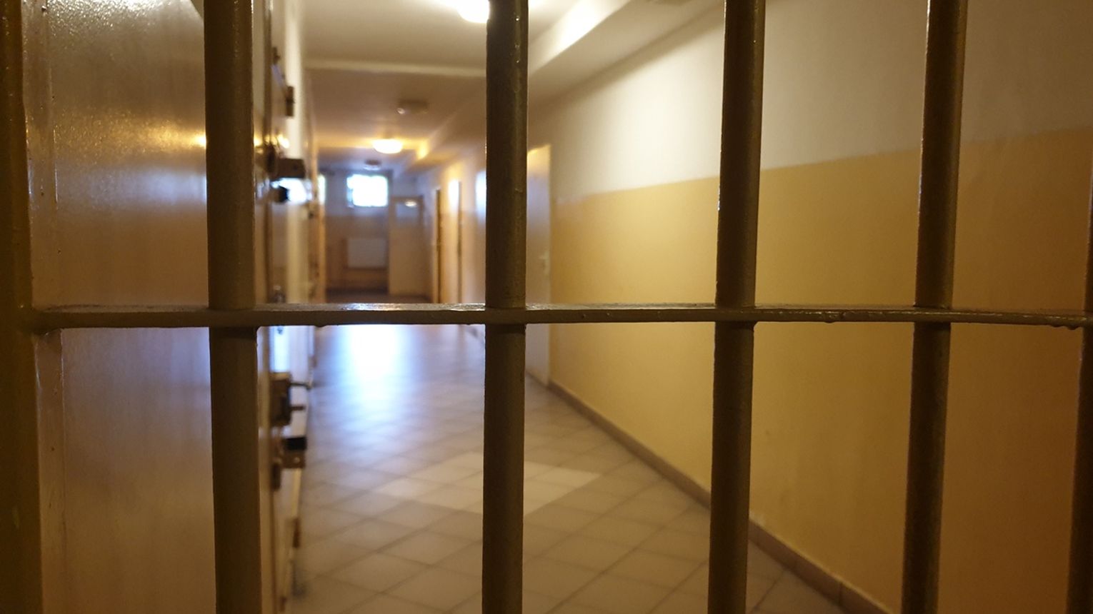 Zatrzymany sprawca włamania do sklepu w Radłowie