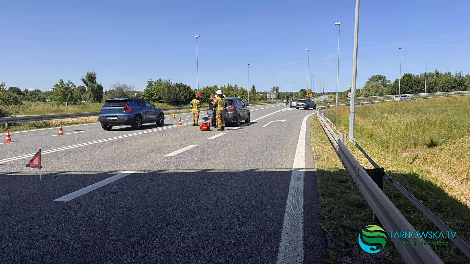 Zderzenie dwóch samochodów na obwodnicy Wojnicza