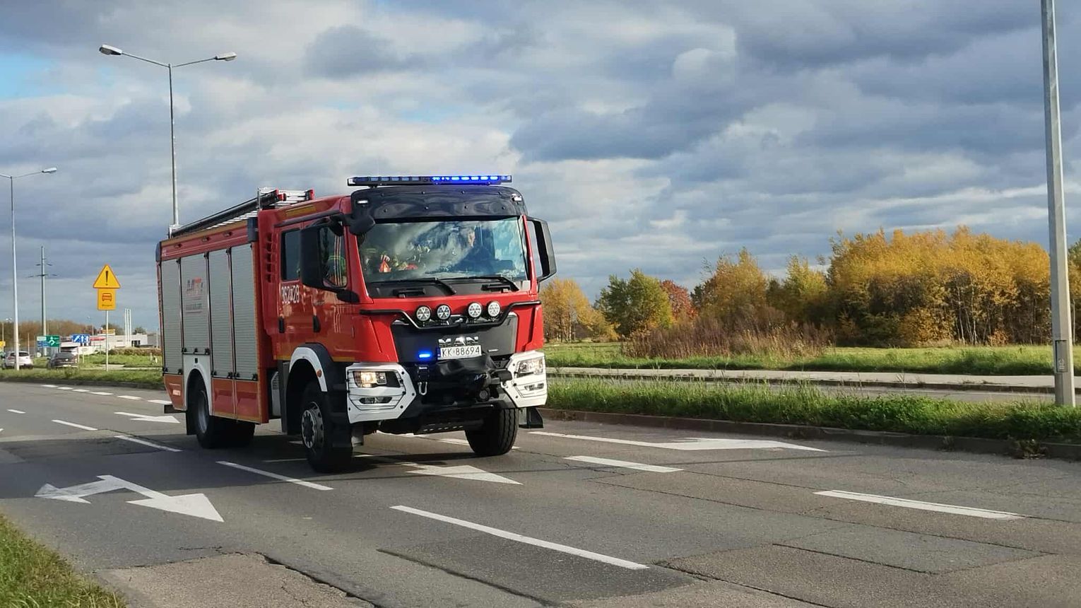 Zderzenie dwóch samochodów na skrzyżowaniu Konarskiego i Dąbrowskiego w Tarnowie
