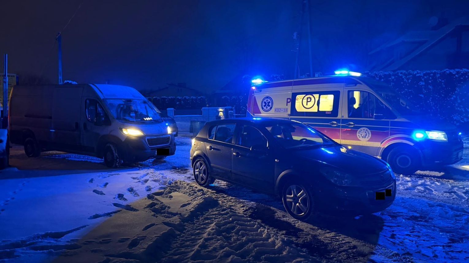 Zderzenie osobówki i dostawczaka na drodze krajowej w Ładnej. W jednym z pojazdów było dziecko