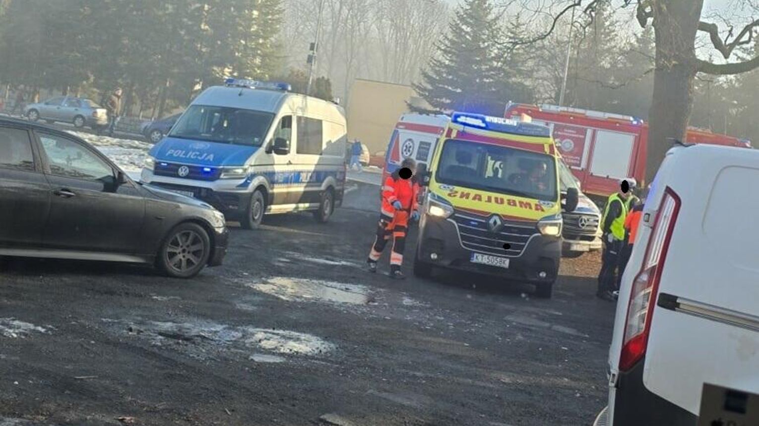 Zderzenie samochodów przy Fatimskiej w Tarnowie. Jedna osoba zabrana do szpitala