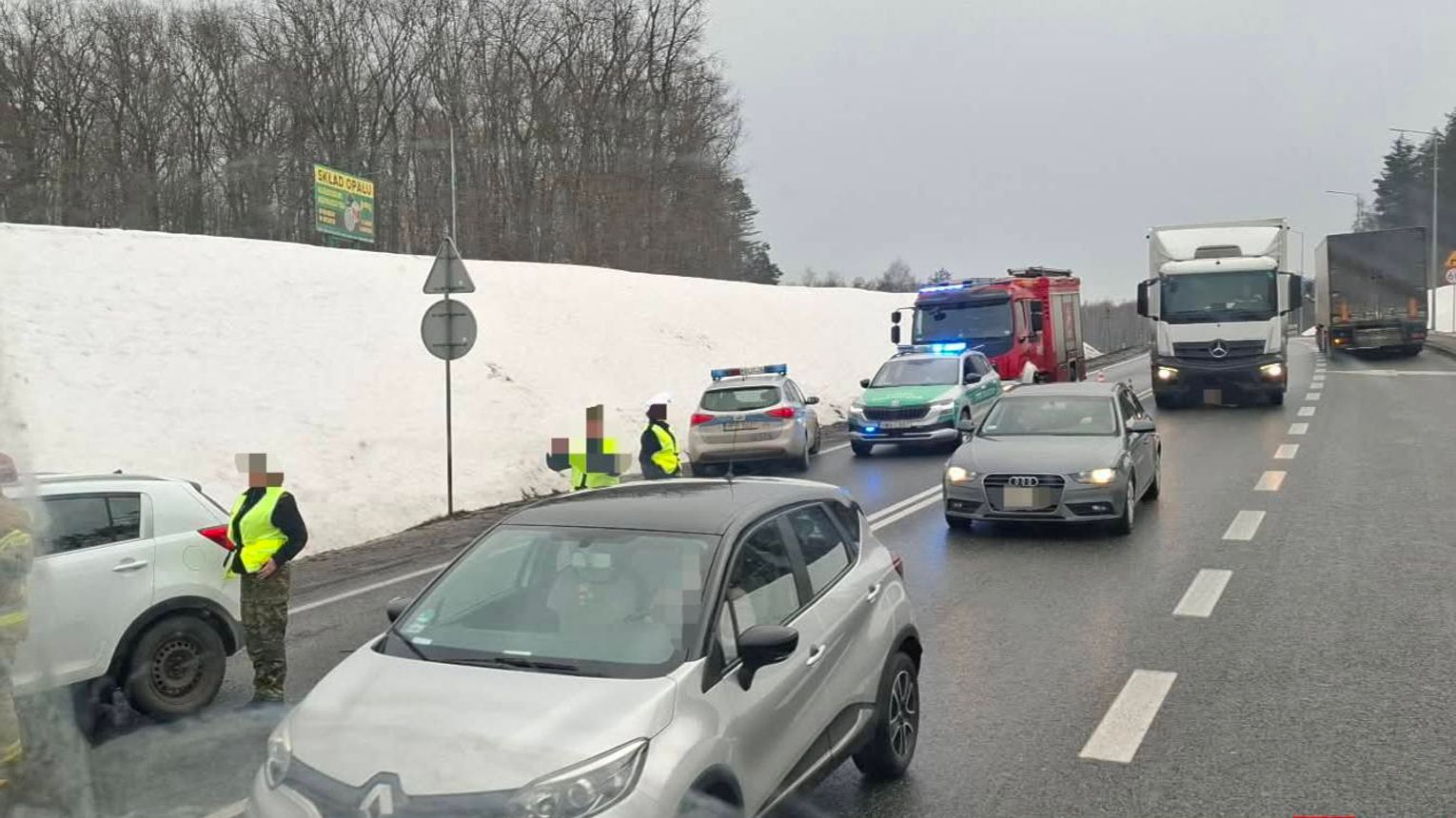Zderzenie samochodów w Brzesku. Paraliż autostrady A4 w kierunku Rzeszowa i Nowego Sącza