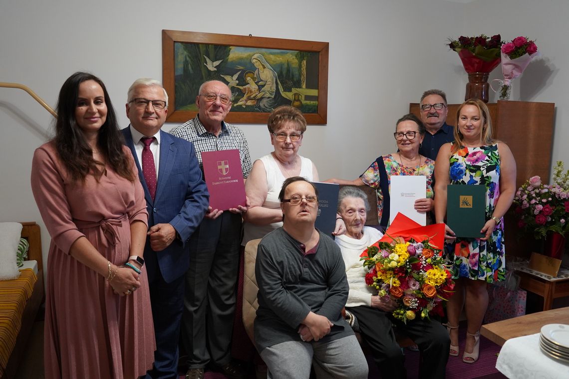 100. urodziny mieszkanki Dąbrowy Tarnowskiej Pani Janiny Socha
