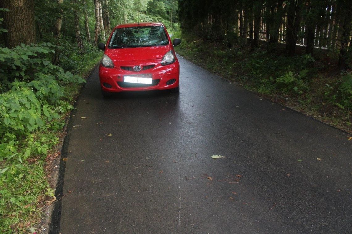 12-latek trafił do szpitala po zderzeniu hulajnogi elektrycznej z samochodem