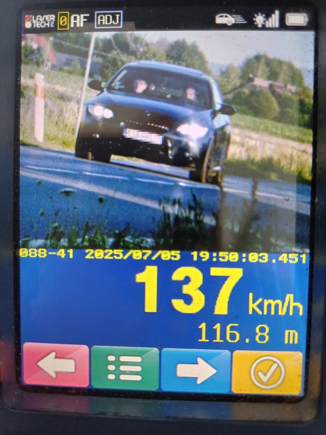 137 km/h w obszarze zabudowanym- kierowca BMW stracił prawo jazdy
