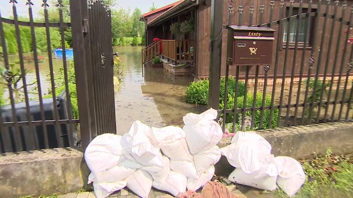 900 interwencji straży pożarnej w Małopolsce. W Krakowie woda zalała osiedle i żłobek