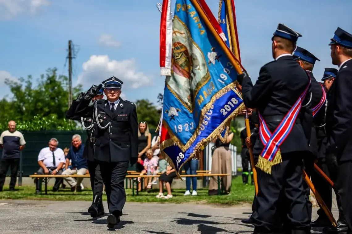 95 lat służby mieszkańcom. Jubileusz OSP Luszowice i nowy samochód ratowniczo-gaśniczy 95 lat służby mieszkańcom. Jubileusz OSP Luszowice i nowy samochód ratowniczo-gaśniczy
