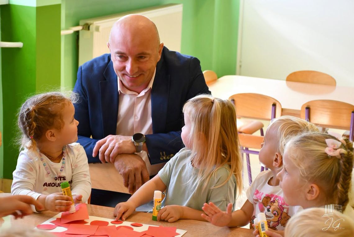 Angielski już od przedszkola! Gmina Skrzyszów inwestuje w dwujęzyczną edukację najmłodszych