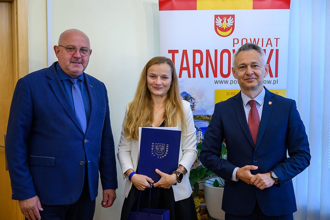Biega po całym świecie – nagroda dla mieszkanki Łęgu Tarnowskiego