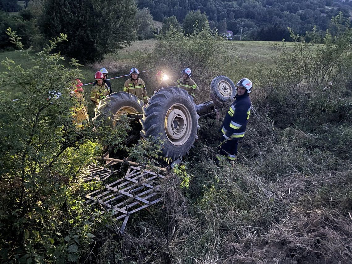 Bruśnik. Nie żyje mężczyzna przygnieciony przez ciągnik