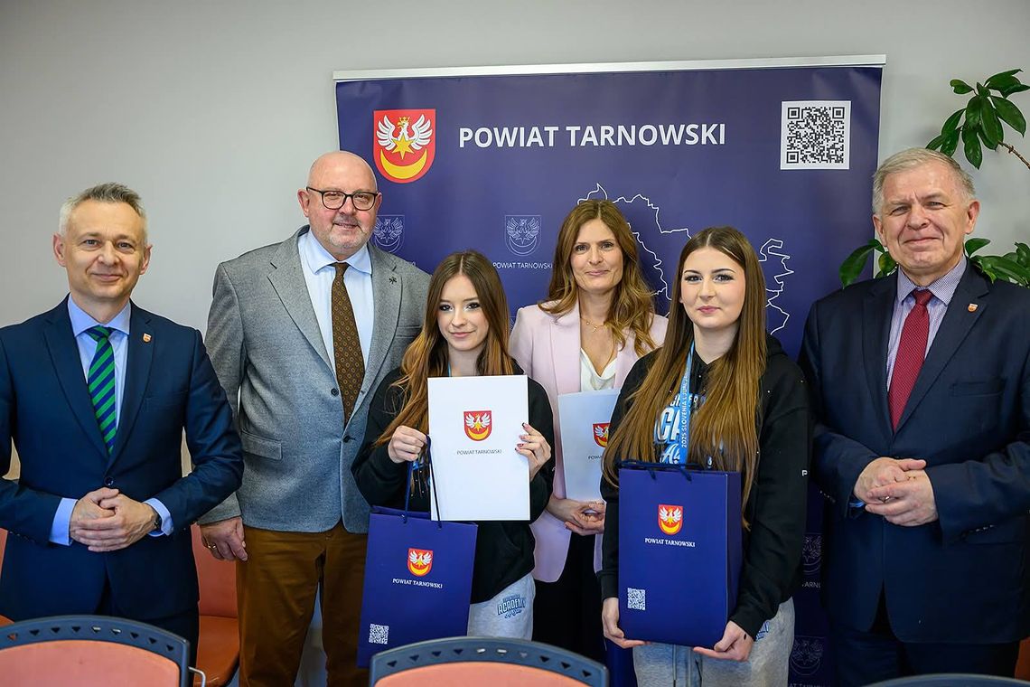 Cheerleaderki z nagrodą Starosty – Pojadą na Mistrzostwa Świata do USA