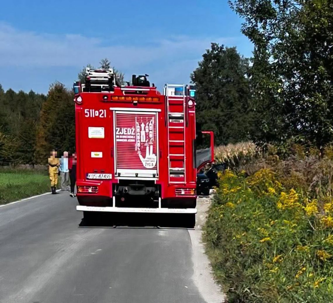 Ciało mężczyzny znalezione przy samochodzie w Przeciszowie. Na miejscu policja w samochodzie amunicja Ciało mężczyzny znalezione przy samochodzie w Przeciszowie. Na miejscu policja w samochodzie amunicja