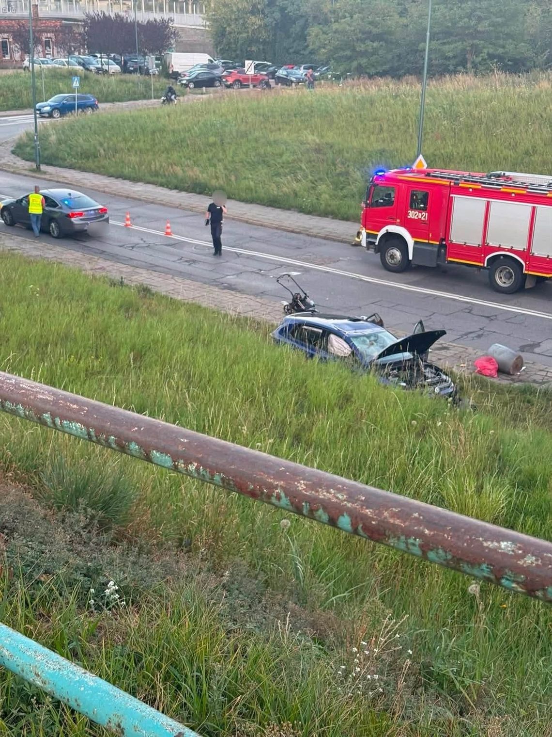 Dramatyczny wypadek w Krakowie. Samochód potrącił trzy osoby, w tym roczne dziecko, dwie osoby nie żyją Dramatyczny wypadek w Krakowie. Samochód potrącił trzy osoby, w tym roczne dziecko, dwie osoby nie żyją