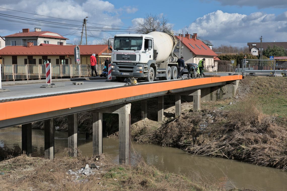 Droga powiatowa Przyborów – Borzęcin w przebudowie