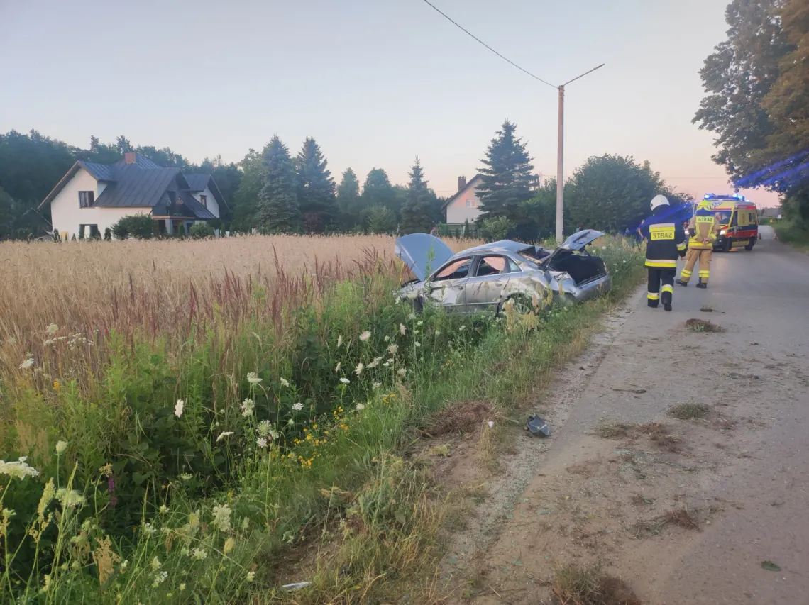 Dwie osoby poszkodowane w wypadku w powiecie dąbrowskim