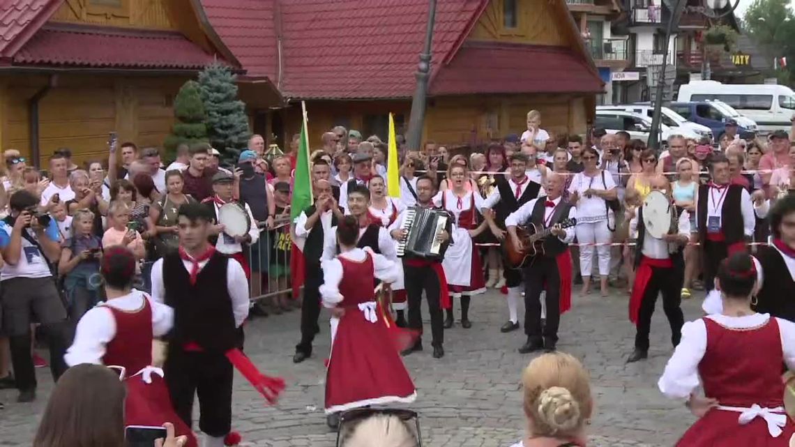 Festiwal Folkloru Ziem Górskich w Zakopanem. Zespoły walczą o złotą ciupagę