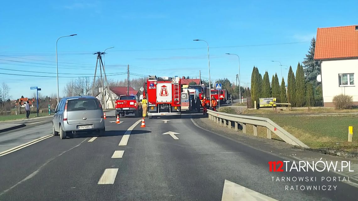 Fordem wjechała w karetkę pogotowia. Akcja służb pod Tarnowem