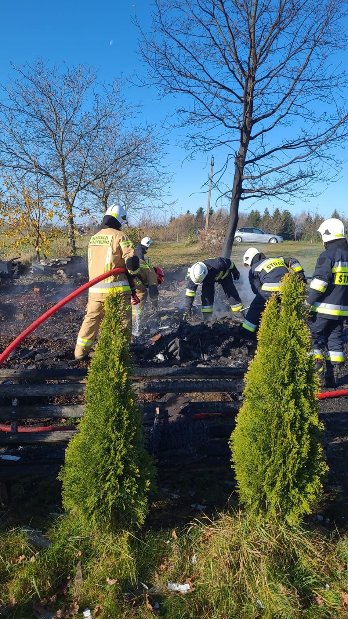 Groźny pożar w Olszynach. Spłonęła drewniana szopa