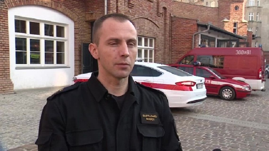 Hejnaliści na dyżurach gaśniczych. Krakowscy strażacy na zwolnieniach lekarskich