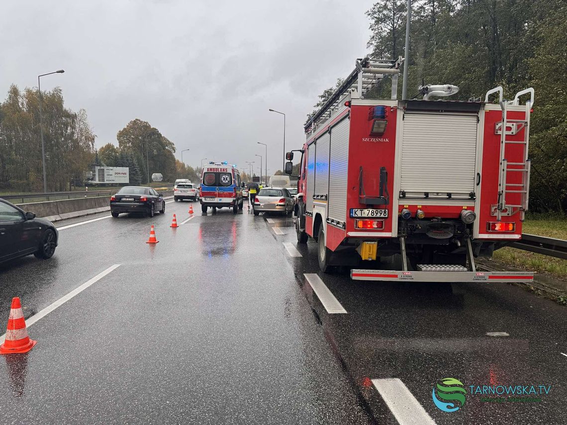 Karambol na Krakowskiej w Tarnowie. Zderzyło się tam pięć samochodów