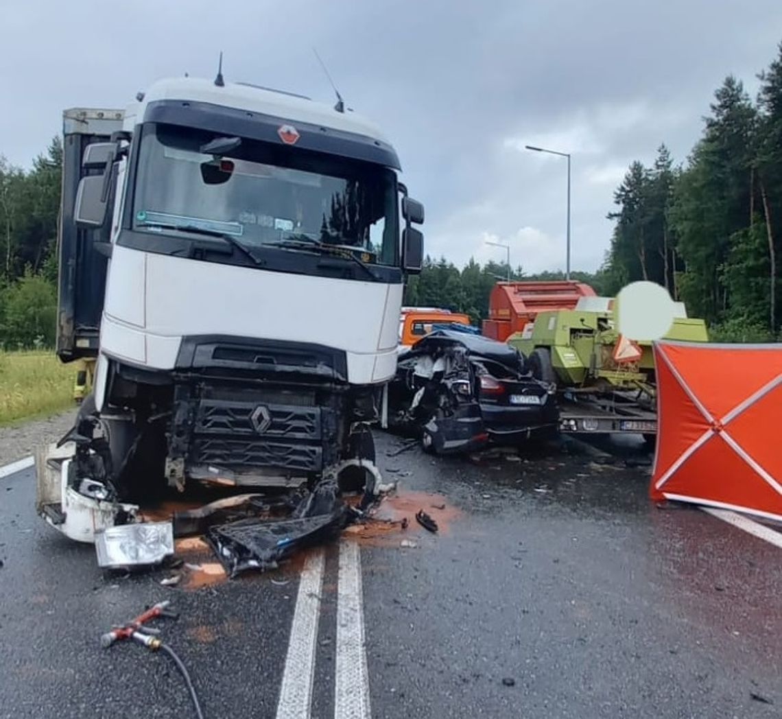 Karambol w Brzesku. Nie żyje kierujący fordem