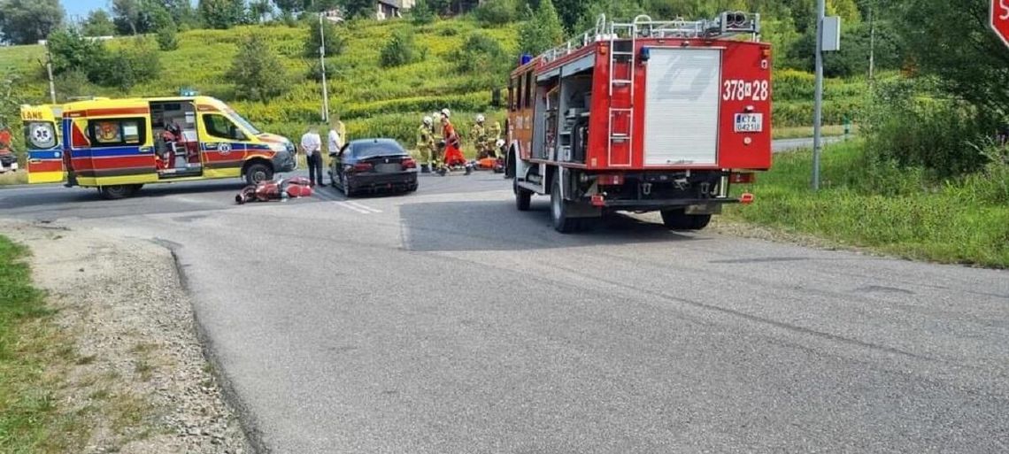 Kierujący motocyklem w szpitalu po zderzeniu z motorowerem w Pławnej