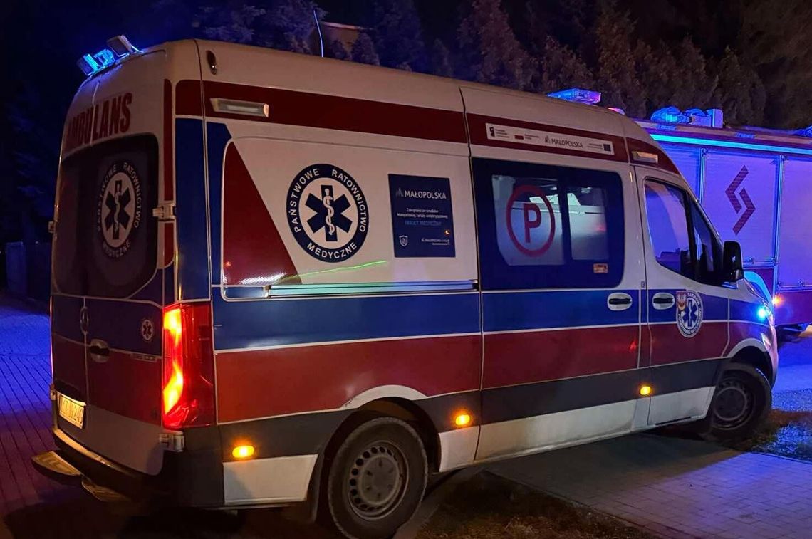 Kobieta urodziła dziecko na stacji paliw