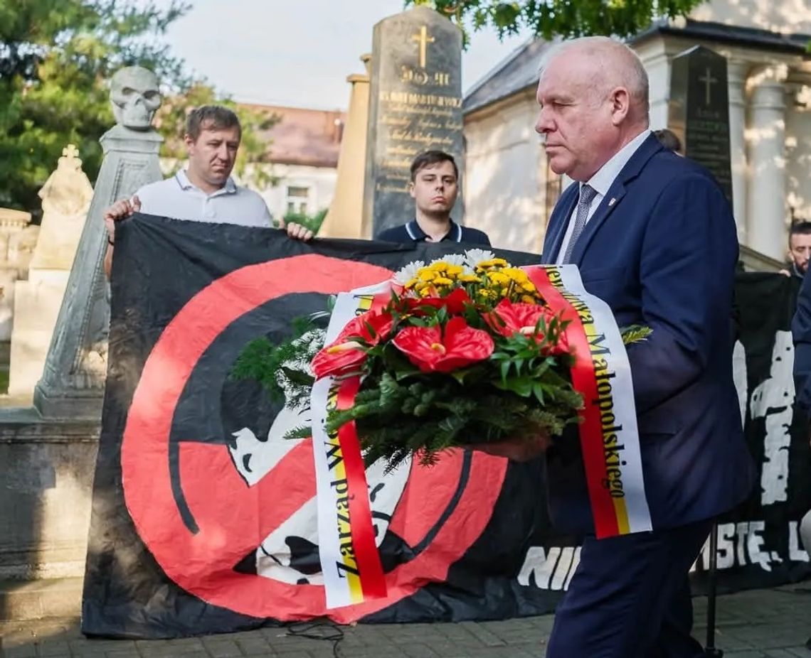 Małopolska pamięta o ofiarach ludobójstwa na Wołyniu Małopolska pamięta o ofiarach ludobójstwa na Wołyniu