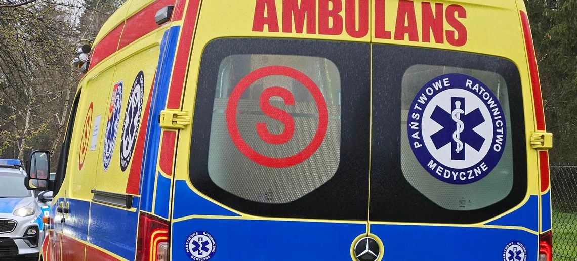 Mężczyzna spadł z czereśni pod Tarnowem. Trafił do szpitala