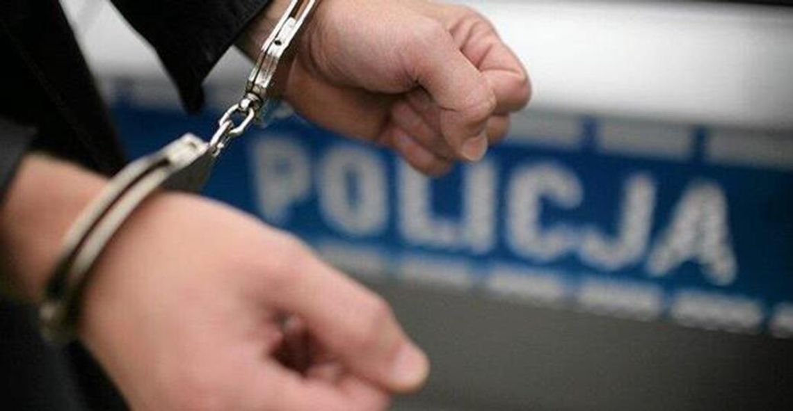 Miał odbierać pieniądze od oszukanych osób. Sam zgłosił się na policję w Gorlicach Miał odbierać pieniądze od oszukanych osób. Sam zgłosił się na policję w Gorlicach
