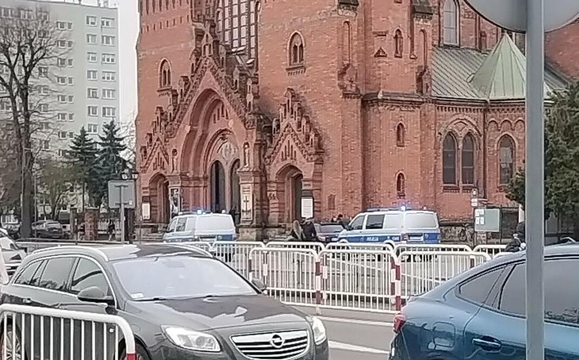 Miało dojść do pobicia mężczyzny. Policyjna akcja przy Krakowskiej w Tarnowie