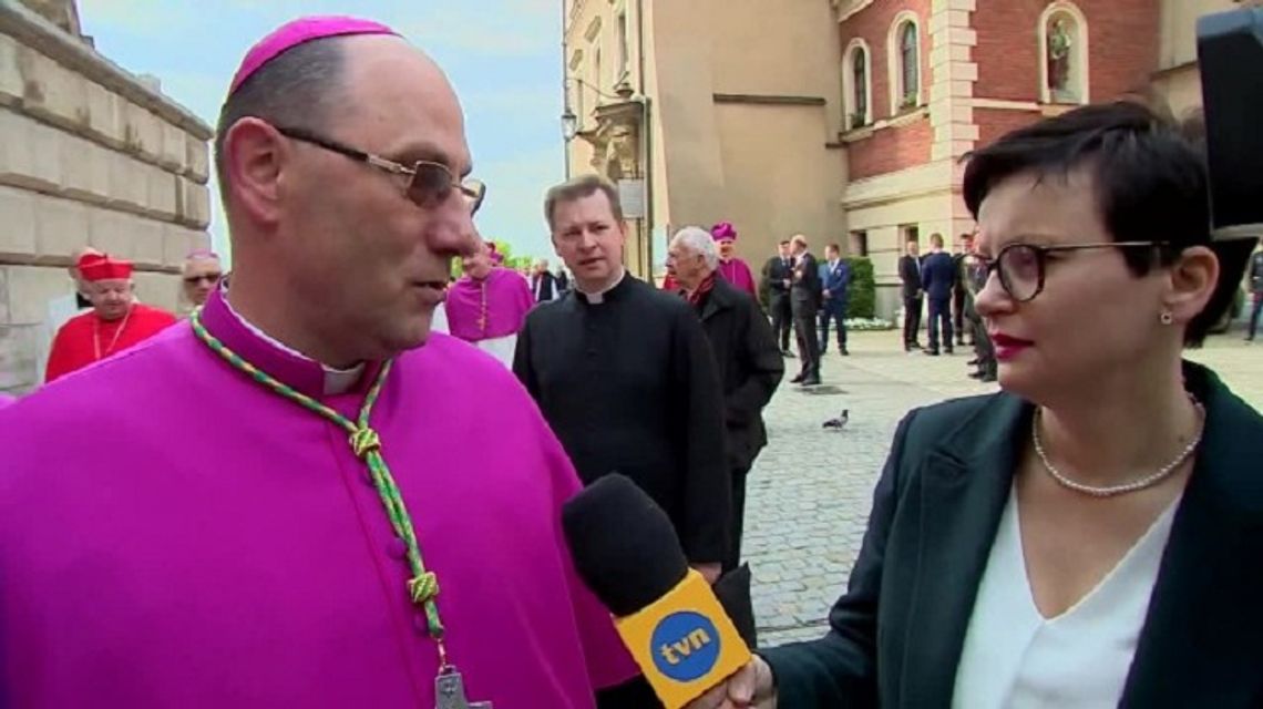 "Nie oglądam byle czego", "wskazane sprawy będziemy rozwiązywać". Reakcje biskupów na film o pedofilii w polskim Kościele