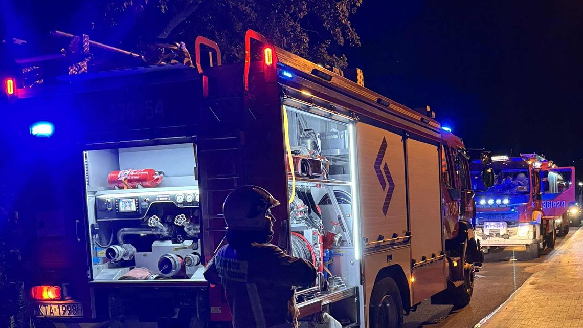 Nieznana substancja rozlana w bloku w Dąbrowie Tarnowskiej