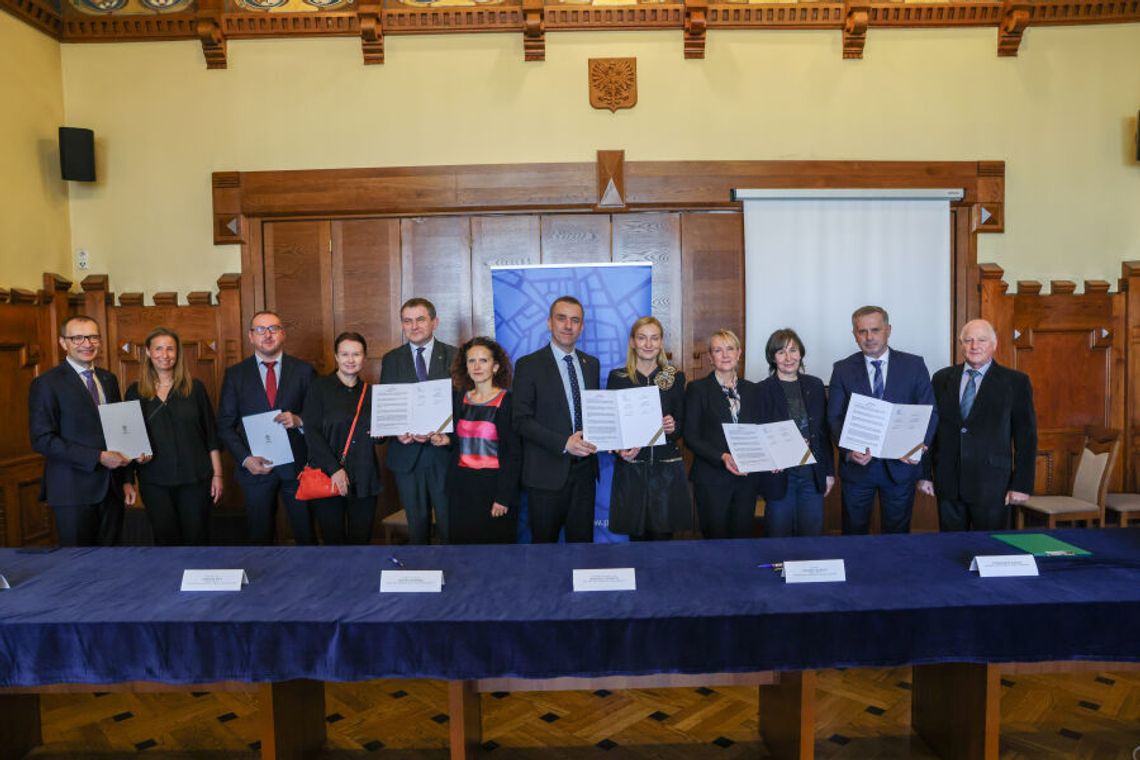 „Nowa Przestrzeń” dla budowy metra w Krakowie, czyli wspólna inicjatywa miasta i uczelni „Nowa Przestrzeń” dla budowy metra w Krakowie, czyli wspólna inicjatywa miasta i uczelni