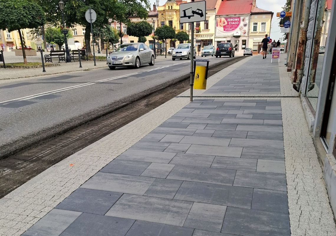 Nowe chodniki w centrum miasta Brzeska