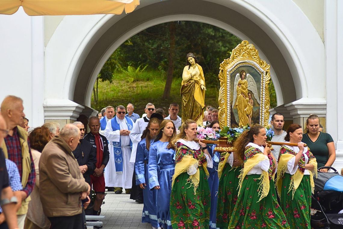 Oddać się najpiękniejszej misji tak jak Maryja! – szósty dzień Wielkiego Odpustu Tuchowskiego 2026 r. Oddać się najpiękniejszej misji tak jak Maryja! – szósty dzień Wielkiego Odpustu Tuchowskiego 2026 r.