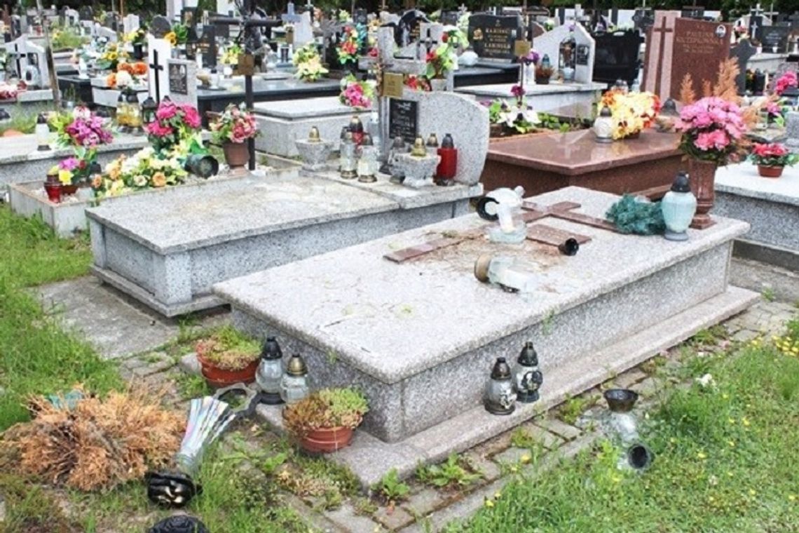 Odpowie za zniszczenie grobów na cmentarzu w Mościcach