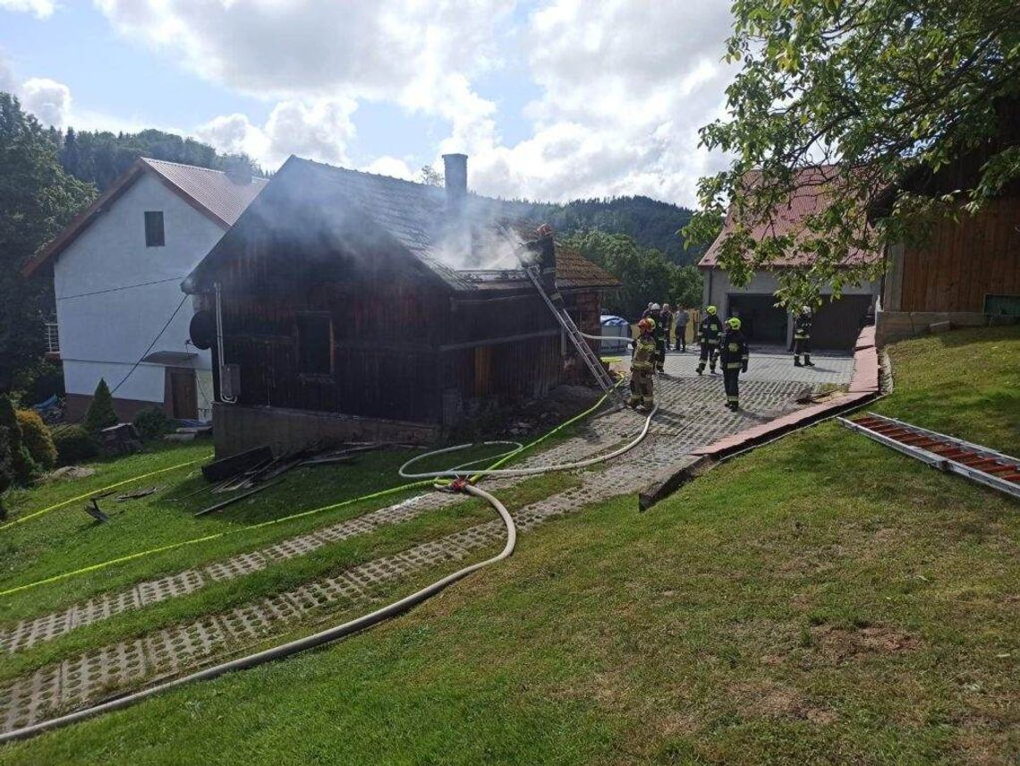 Palił się drewniany dom w Jamnej k/Zakliczyna