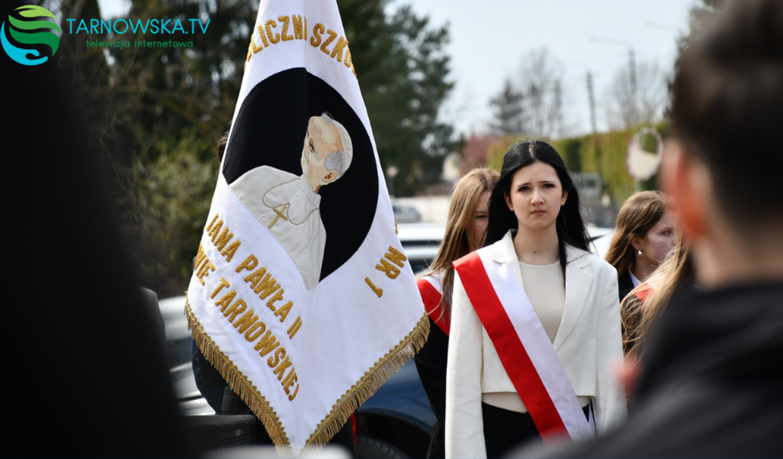 Pamięć, która nie gaśnie. Obchody Dnia Katyńskiego w powiecie dąbrowskim