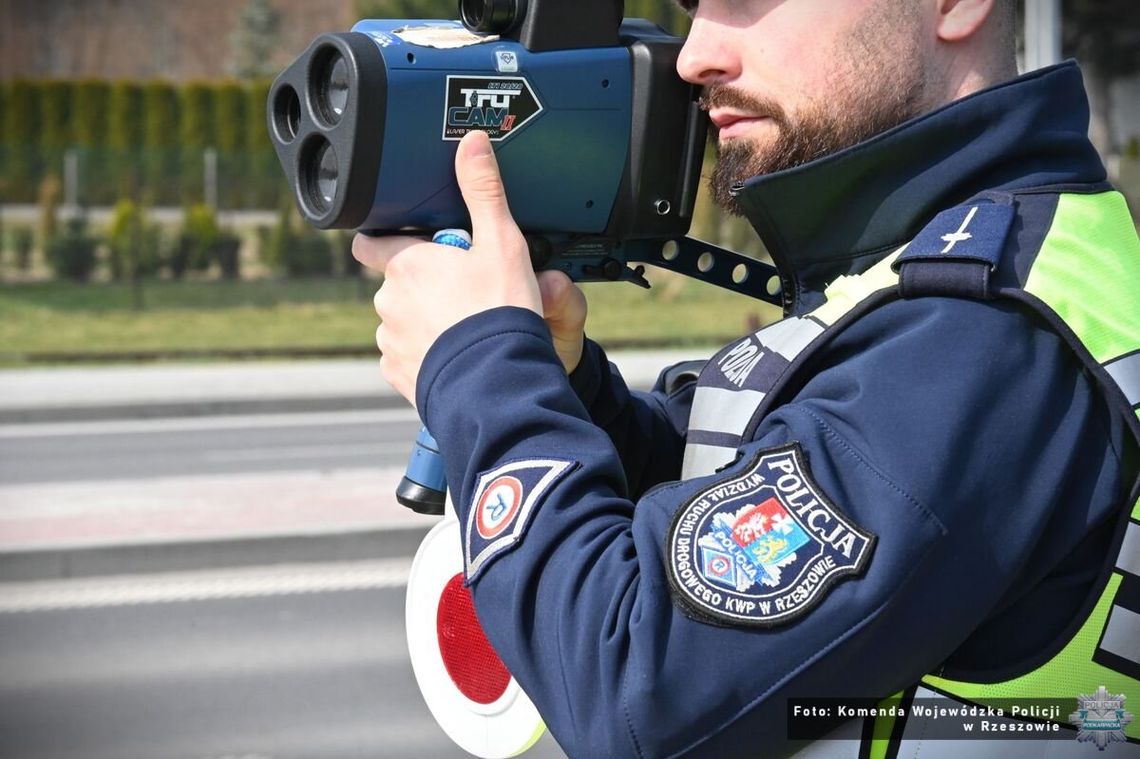 Pędził przez Siedlec 128 km/h! 25-latek z Krakowa stracił prawo jazdy Pędził przez Siedlec 128 km/h! 25-latek z Krakowa stracił prawo jazdy