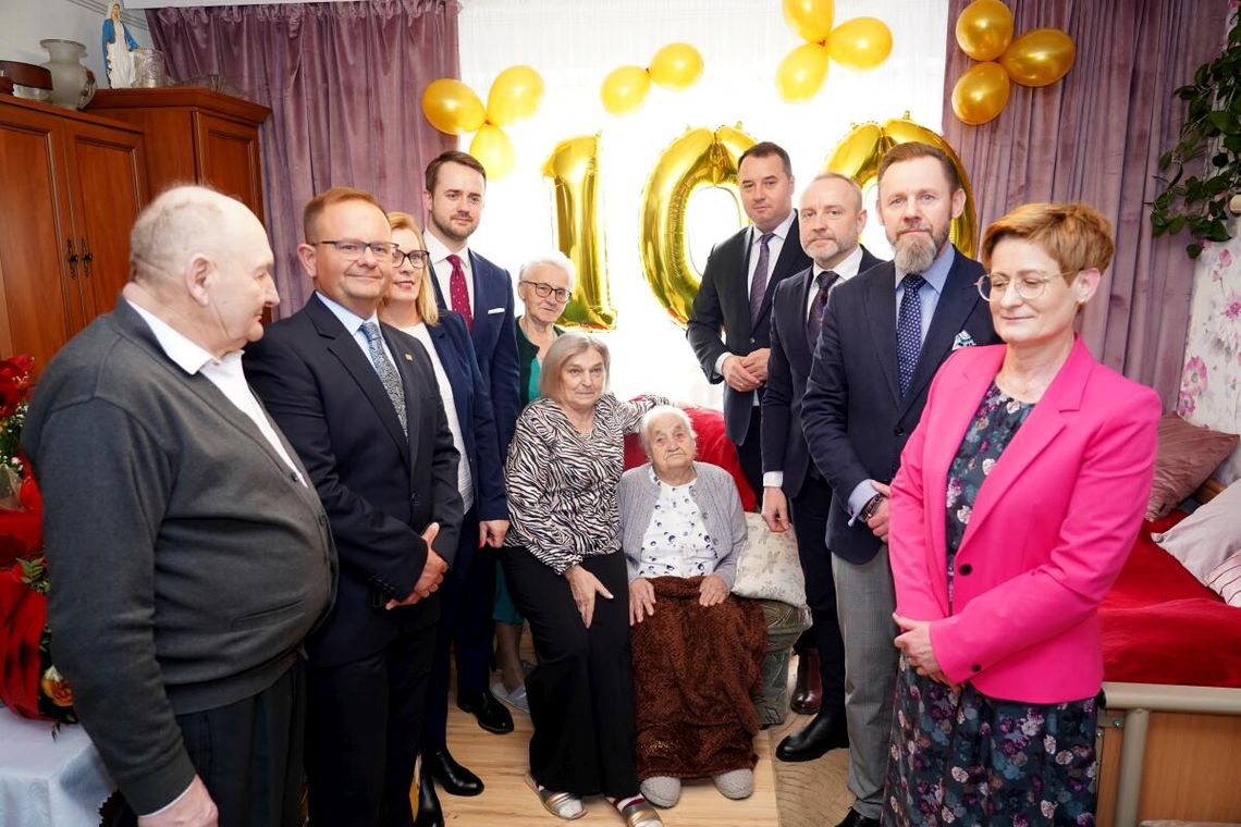 Piękny jubileusz Pani Ireny Czyżyckiej. Mieszkanka gminy Zakliczyn świętowała 100-lecie urodzin