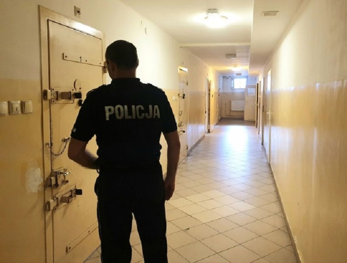 Policjanci ustalili miejsce pobytu i zatrzymali skazanego na 3 lata więzienia