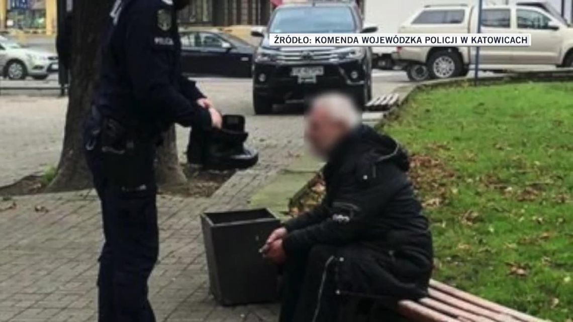 Policjant oddał bezdomnemu własne buty. "Taki gest człowieczeństwa może więcej znaczyć niż te buty"