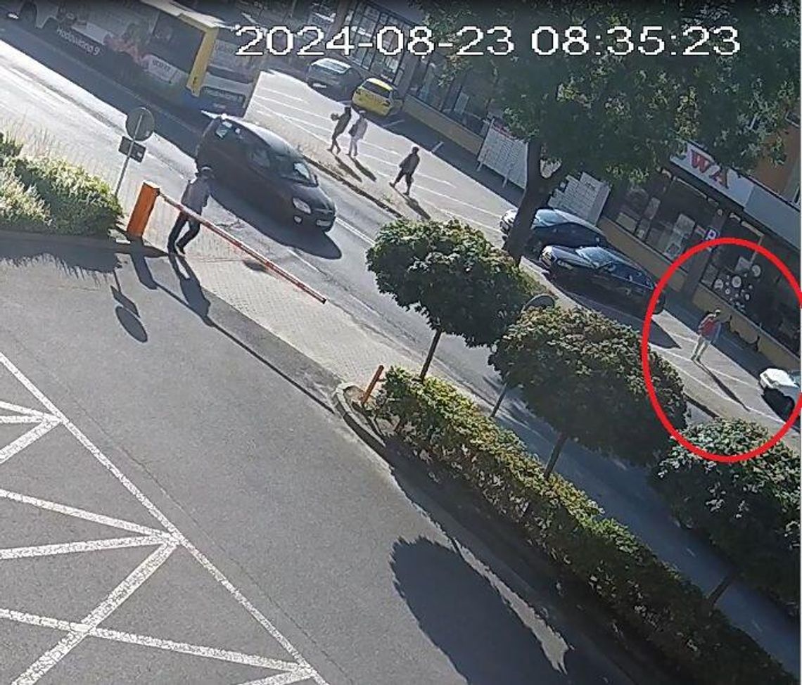 Policji w Tarnowie poszukuje świadków wypadku drogowego