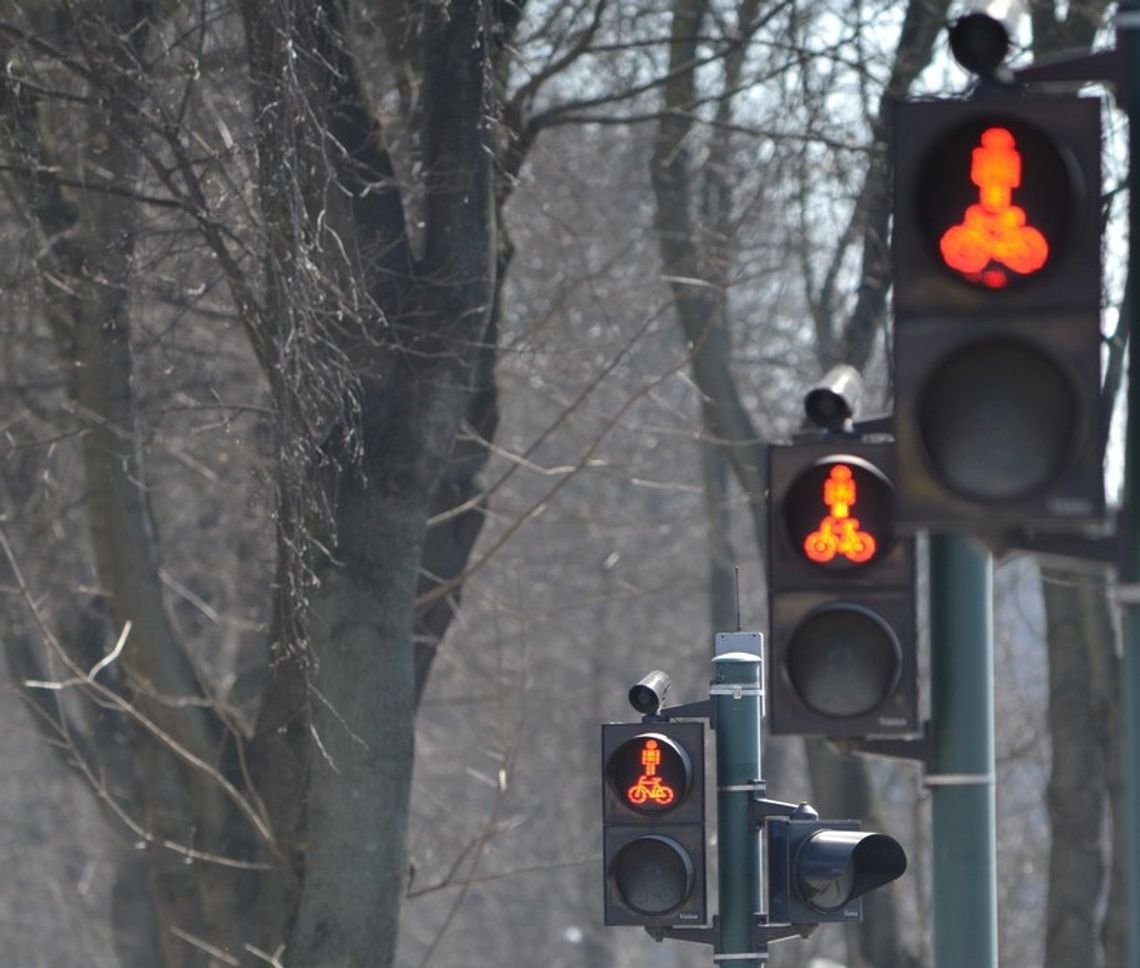 Ponad 1300 wykroczeń ujawnionych przez małopolskich policjantów ruchu drogowego podczas wojewódzkich działań „Niechronieni uczestnicy ruchu drogowego”