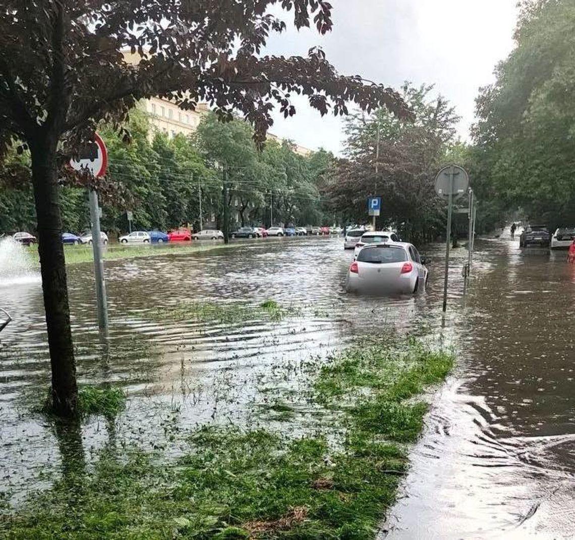 Ponad 230 interwencji po burzach w Małopolsce. Najtrudniejsza sytuacja w Krakowie