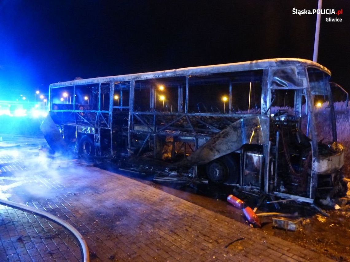 Pożar autokaru na A4 wiozące dzieci spod Bochni z wakacji